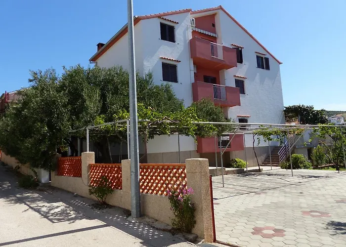 Martina Apartman Primosten